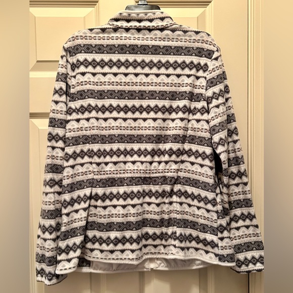 Croft & Barrow Women’s Zip Up Fleece Jacket Size Large - Picture 2 of 6